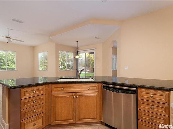 5th image of 3095 Borgata Way