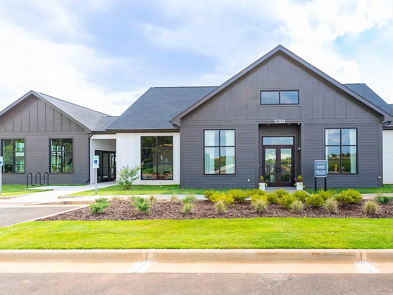 The Manor on County Line — Photo 42