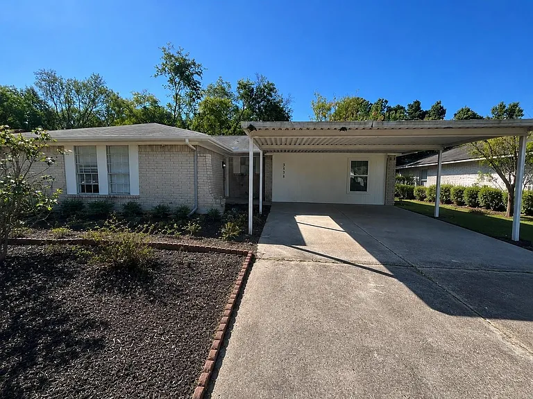 3538 Orange Grove Dr — Photo 5