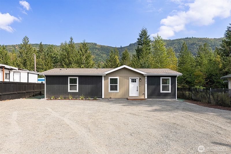 3rd image of 8381 Golden Valley Boulevard