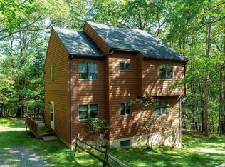 72 Cliff Dr, Oakland, MD 21550