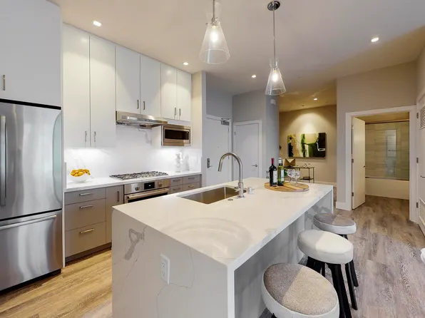 The Carlaw, 1020 R St #305, Sacramento, CA 95811