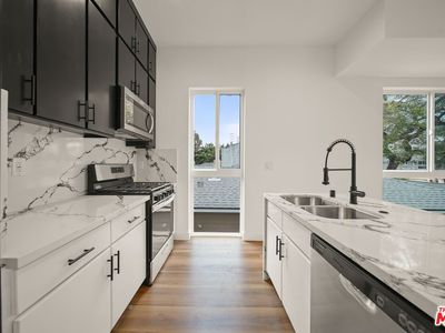 8664 Cadillac Ave, Los Angeles, CA, 90034