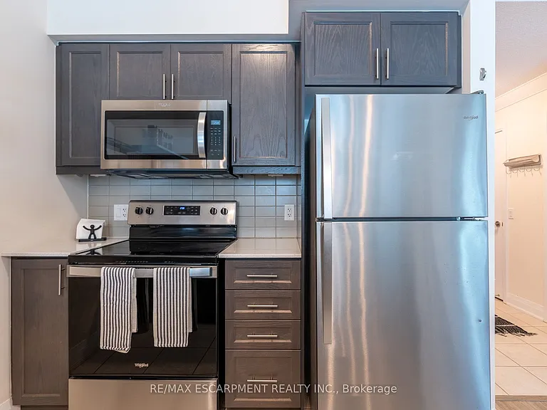 16 Concord Pl S #205 — Photo 35