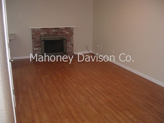5th image of 1605 E Madison St