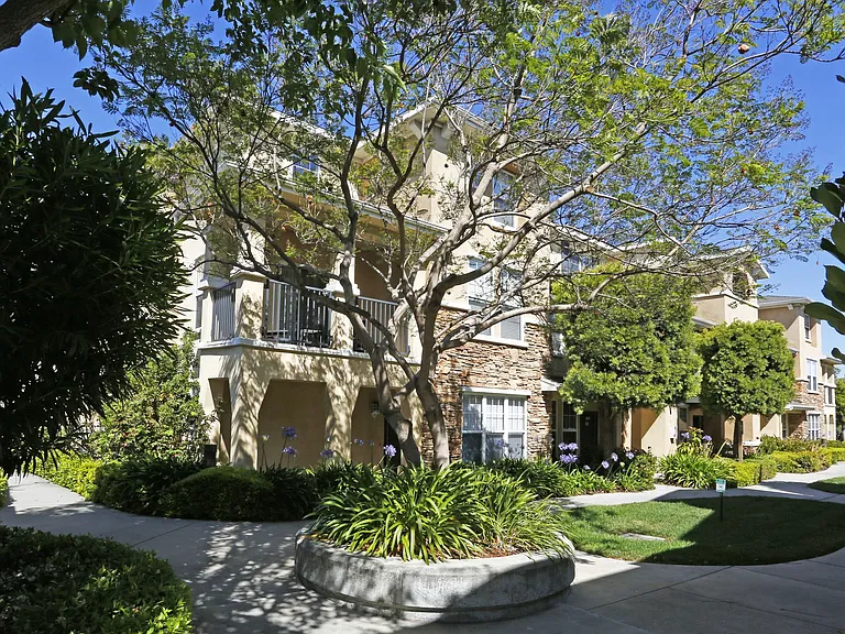de Tolosa Ranch Apartments — Photo 5