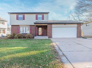 2335 E 31st St, Davenport, IA 52807