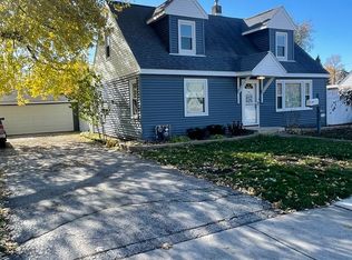 7035 W 115th St, Worth, IL 60482