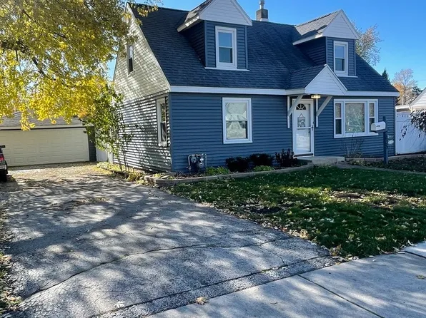 7035 W 115th St, Worth, IL 60482