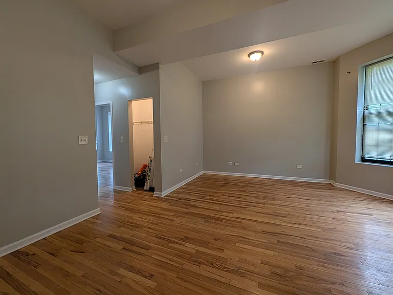 5417 S Carpenter St #1 — Photo 2