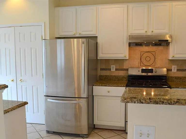 6863 Drifton Ct — Photo 10