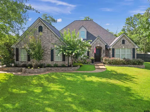 335 Hines Xing, Bullard, TX 75757