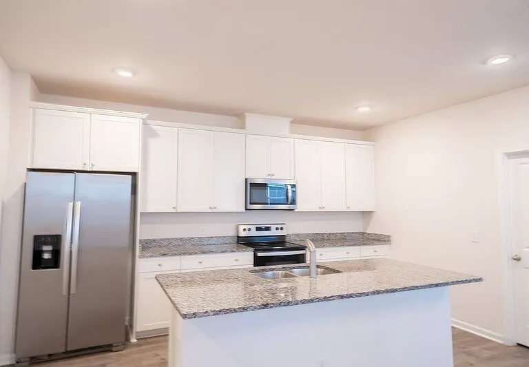 148 Benelli Dr — Photo 12