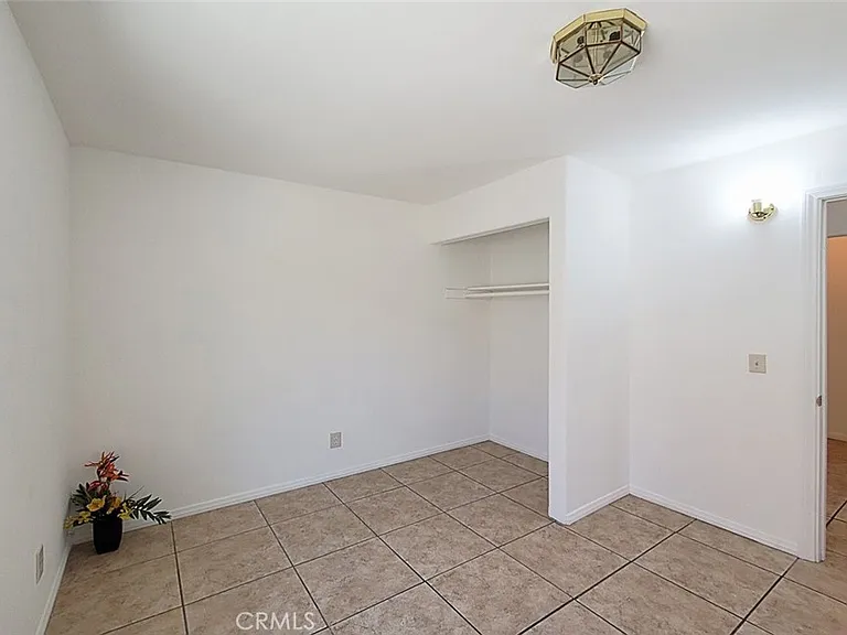 747 W Nevada St — Photo 21