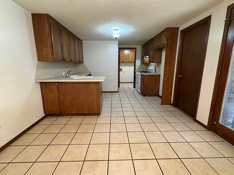 2128 Meench Dr — Photo 2