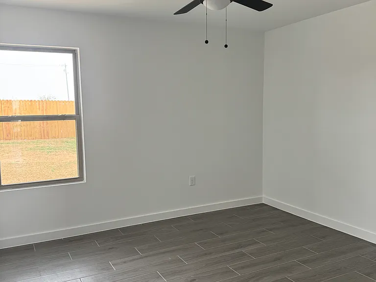 3919 Yoyis St — Photo 8