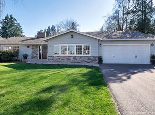 1590 Rosemont Rd, West Linn, OR 97068