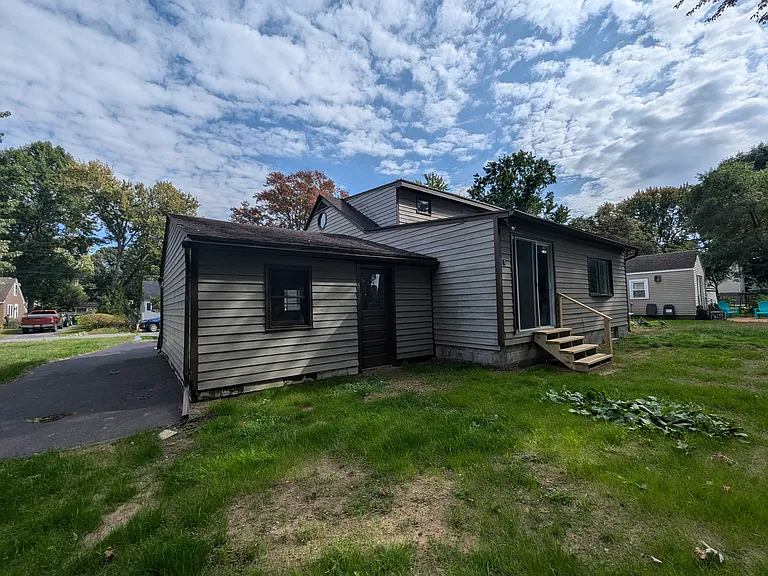 114 Maple Manor Dr — Photo 30