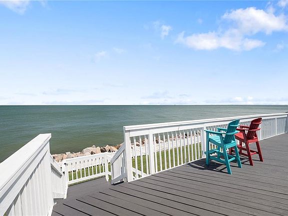 5th image of 106 Lighthouse Dr