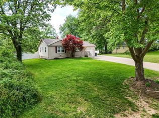 8 Belmont Rd, Country Club, MO 64505