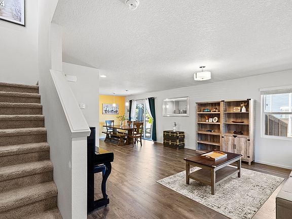 4th image of 654 NE 138th Pl