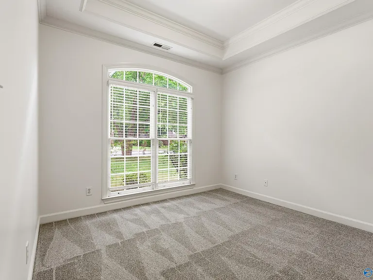 146 Paul Revere Dr — Photo 5