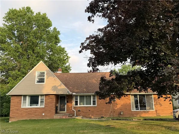 26314 N Woodland Rd, Beachwood, OH 44122