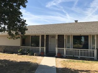 13593 Hood Ave, Hanford, CA 93230