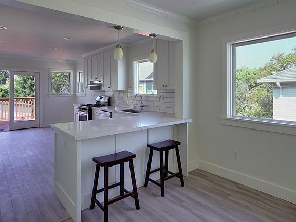 open floor plan; dinning room to kitchen view