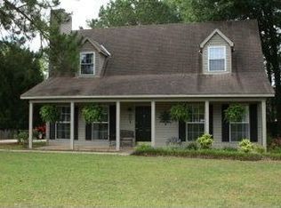 601 Woodleigh Rd, Dothan, AL 36305