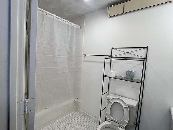 5th image of 120 Fisherville Rd #28