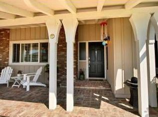 8855 Robinhood Ln, La Jolla, CA 92037