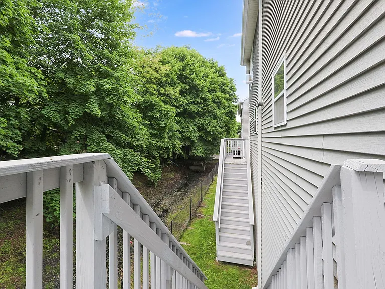 Chestnut Townhomes — Photo 42