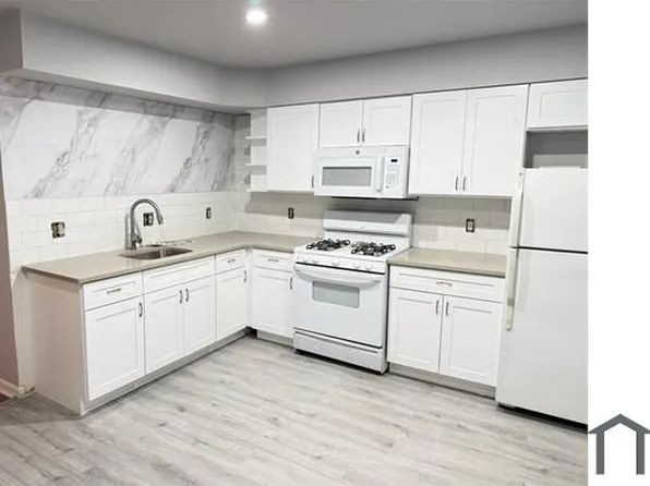 1616 W Diamond St, Philadelphia, PA 19121