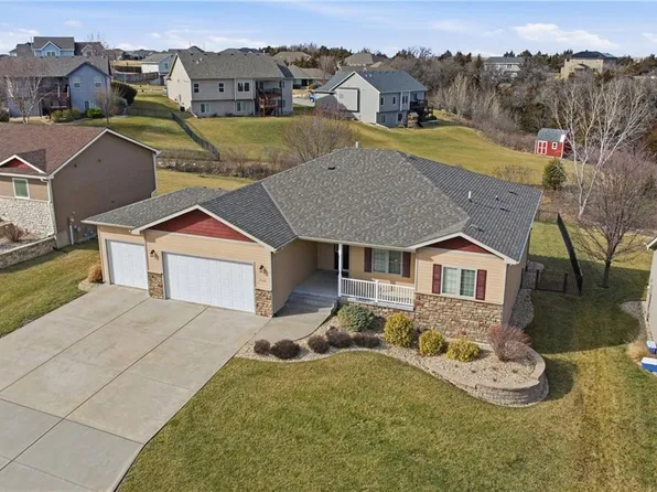 720 Leyden Ridge Cir, Manhattan, KS 66503