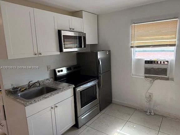 2nd image of 1750 Madison St #2