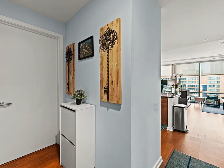 240 E Illinois St #1802 — Photo 13