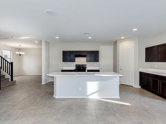 5th image of 5651 E Adrian Ave