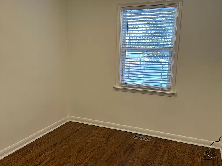 45 Bayview Pkwy — Photo 8