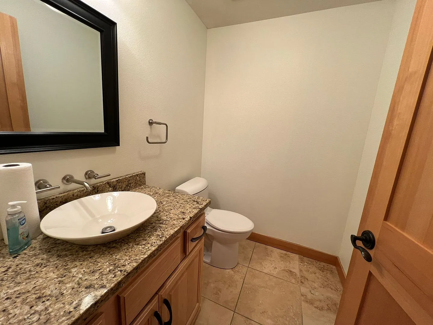 2 bedroom Riverstone condo! — Photo 3