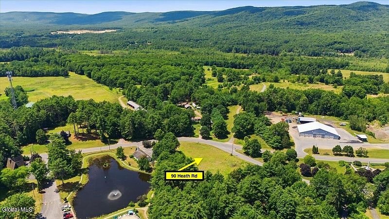 2nd image of 90 Heath Road