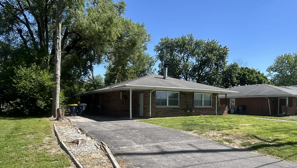 Building Photo - 10069 Livingston Ave #10069