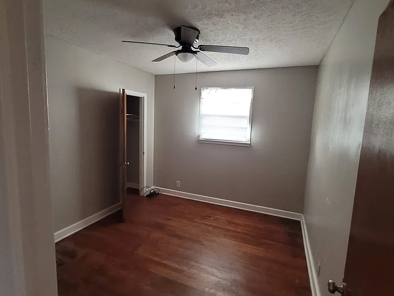 326 Gray St — Photo 6