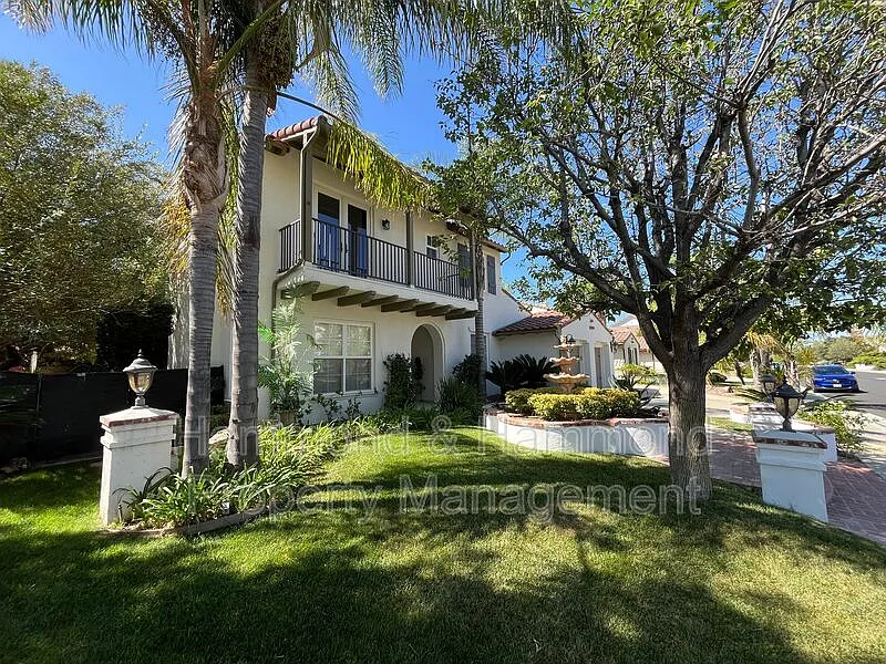5 bed, 4.5 bath, 3725 sqft, $6,650 — Photo 4