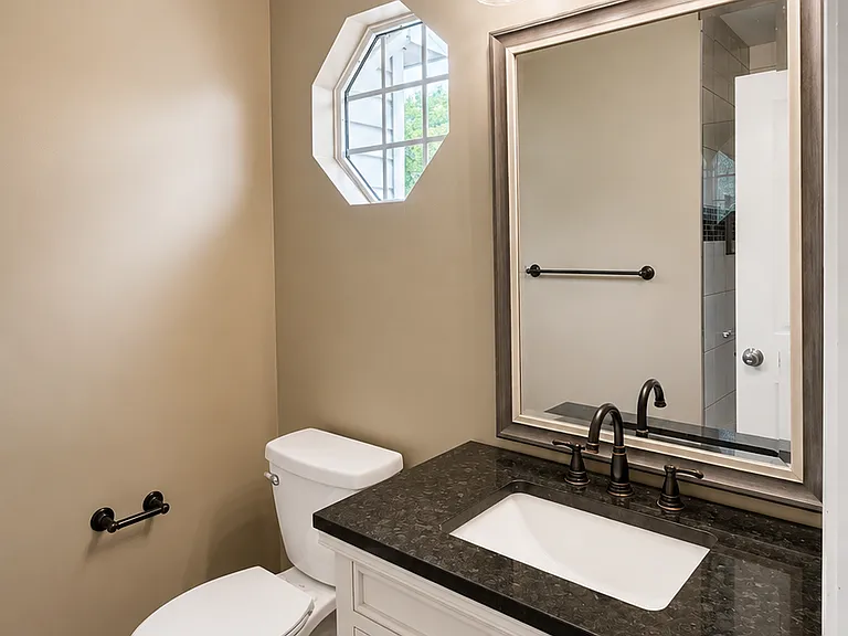 3107 Glastonbury Dr #1 — Photo 10