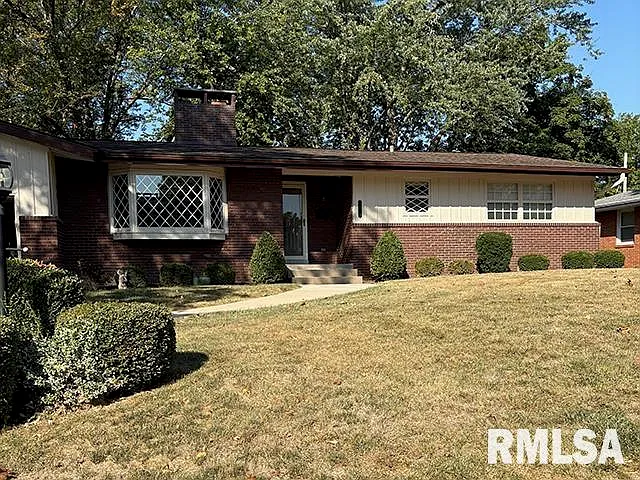 4713 N North St photo 1
