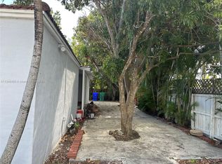 4890 SW 4th St, Miami, FL 33134