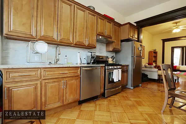 Rented by ZealEstate Group Inc | media 1