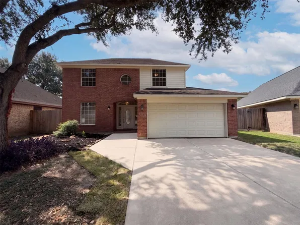 5002 Misty Ln, Pasadena, TX 77505