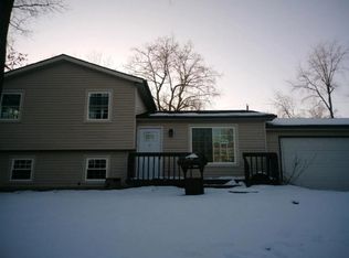 694 Alan Dr, Lake Orion, MI